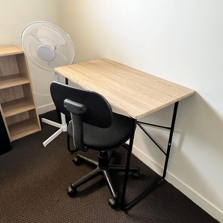 Single Room #1 Or #3 - Homestay Family Home - No Breakfast Hamilton Exteriér fotografie