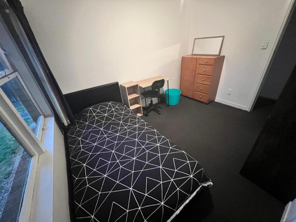 Single Room #1 Or #3 - Homestay Family Home - No Breakfast Hamilton Exteriér fotografie