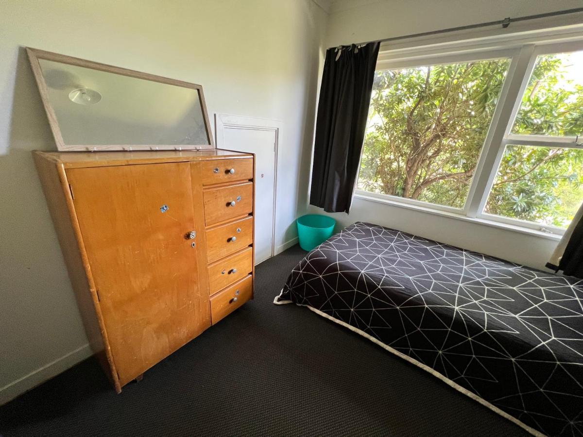 Single Room #1 Or #3 - Homestay Family Home - No Breakfast Hamilton Exteriér fotografie